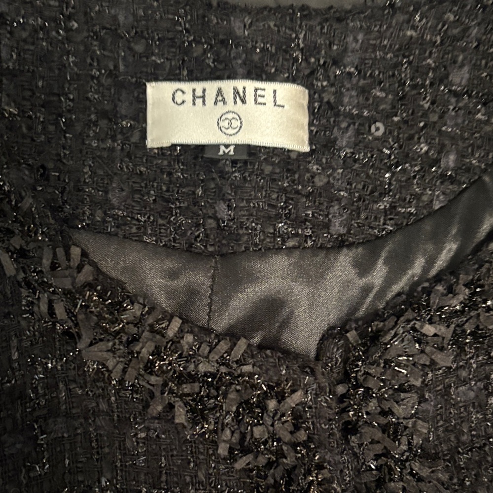 Chanel Black Tweed Blazer - Picture 3 of 12